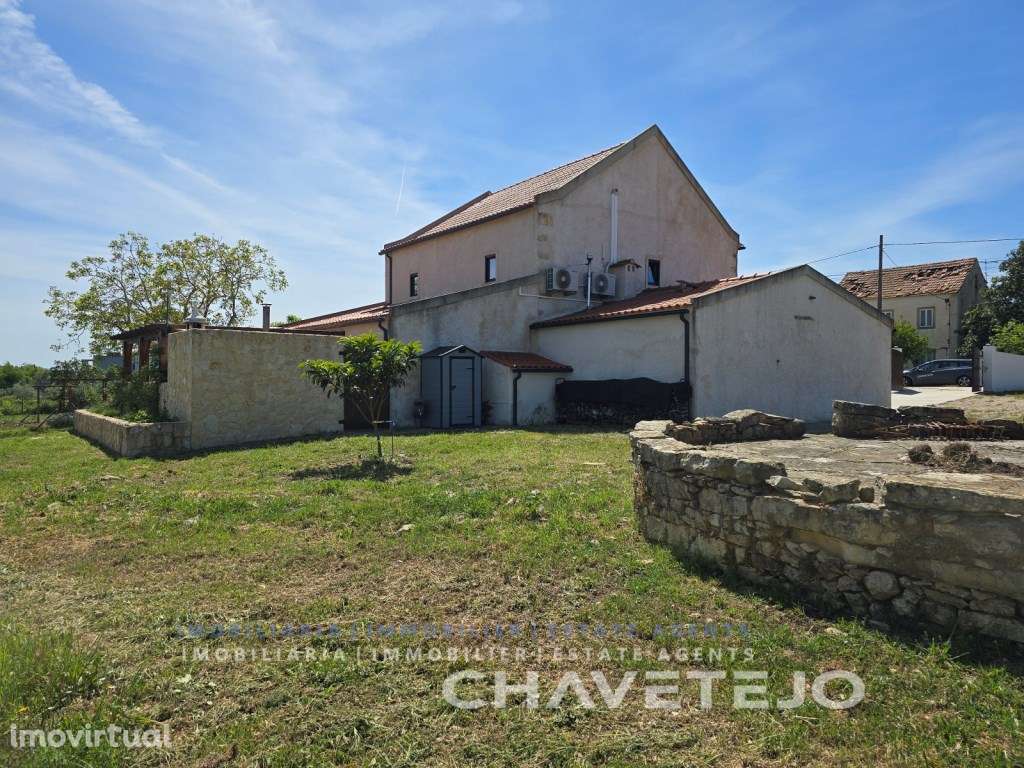 Charmosa moradia T3 em pedra para venda perto de Chãos Ferreira do ... - Grande imagem: 5/60