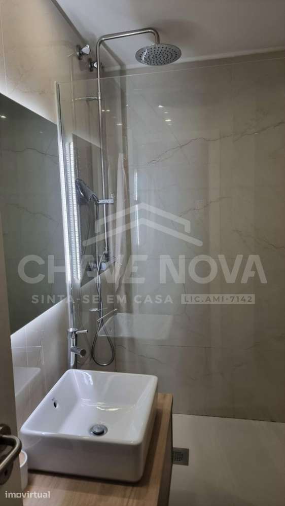 Penthouse T5 Na Rua Do Professor Damião Peres - Ramalde | Porto - Grande imagem: 4/9