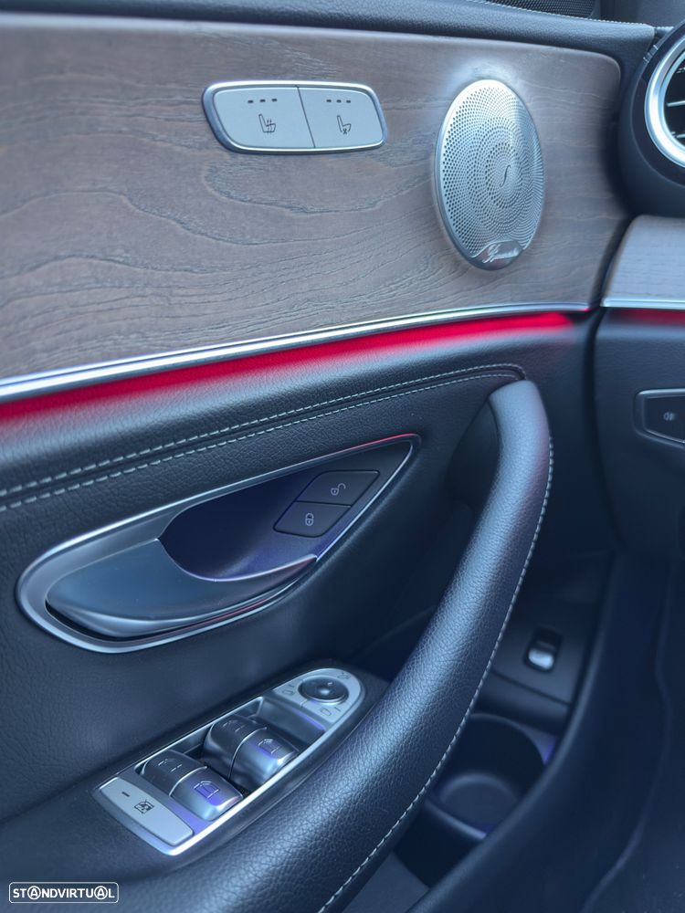 Mercedes-Benz E 300 de 4Matic 9G-TRONIC AMG Line - 34