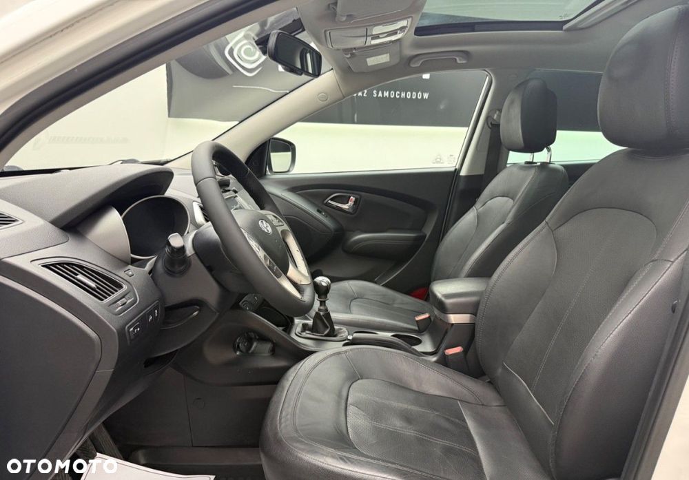 Hyundai ix35 2.0 CRDi Premium 2WD - 24