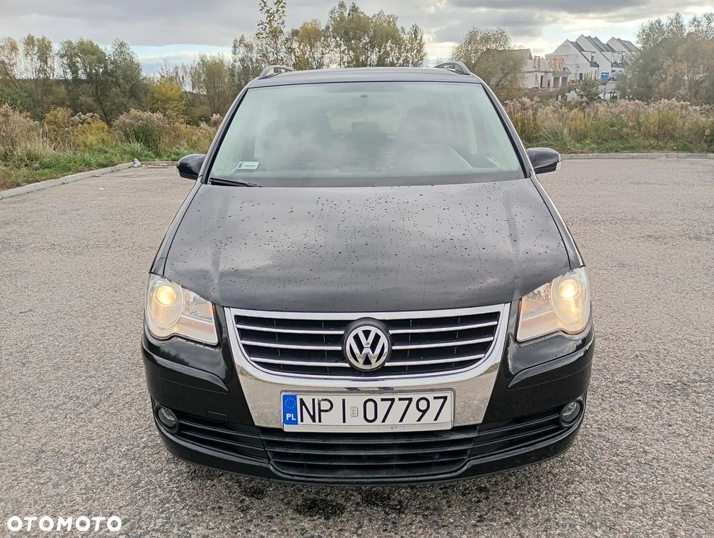 Volkswagen Touran - 2