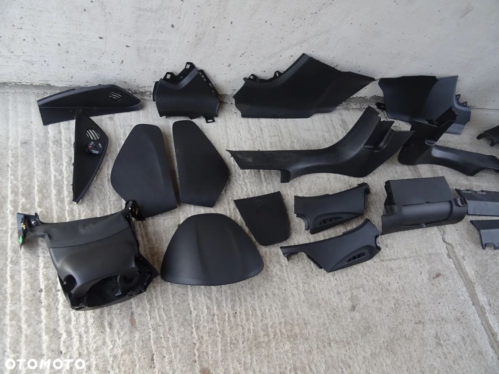 OPEL ZAFIRA C TOURER TAPICERKA BOCZEK LISTWA PRÓG DEKOR MASKOWNICA OSŁONA PANEL WYKŁADZINA - 2