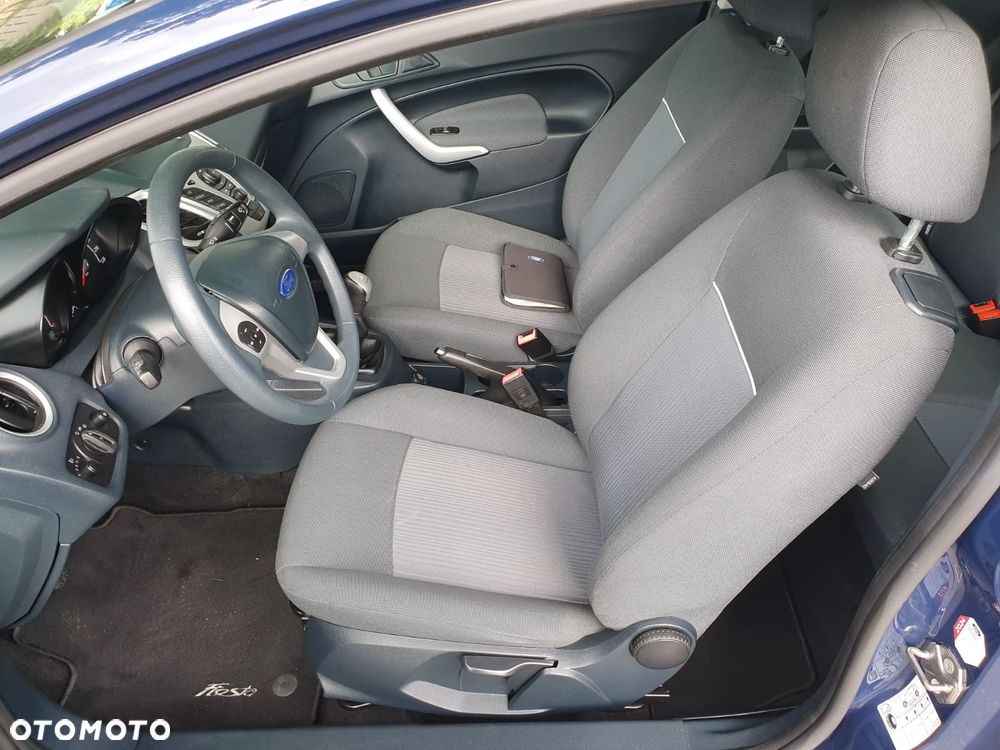 Ford Fiesta 1.25 Trend Edition - 23