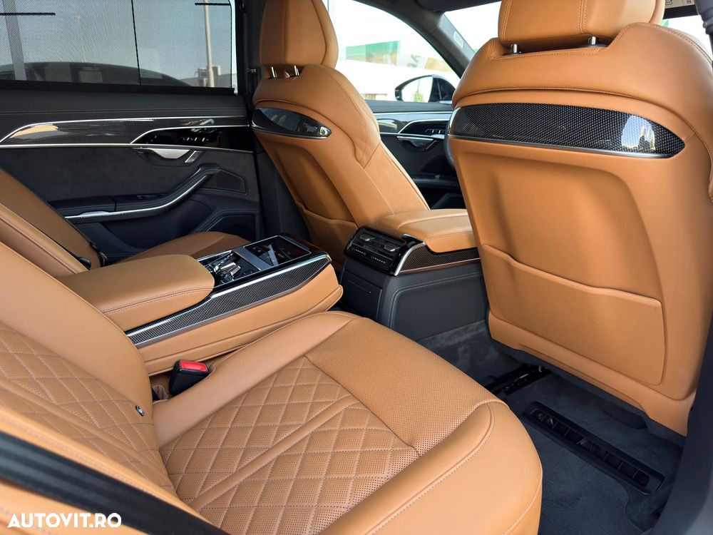 Audi A8 - 21