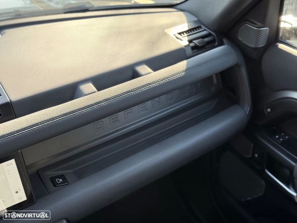Land Rover Defender 2.0 P400e 110 AWD X-Dynamic HSE - 13