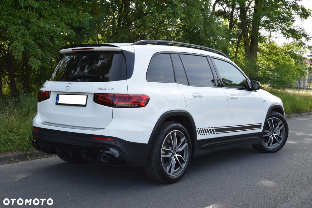 Mercedes-Benz GLB - 3