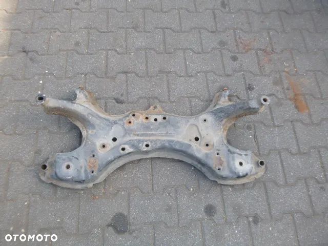 SANKI PRZÓD PRZEDNIE TOYOTA COROLLA E12 1.4 D4D - 4