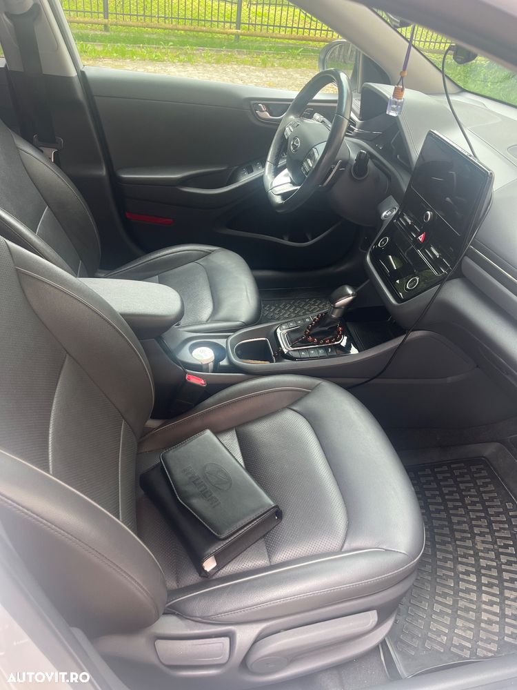 Hyundai IONIQ 141CP Exclusive - 13