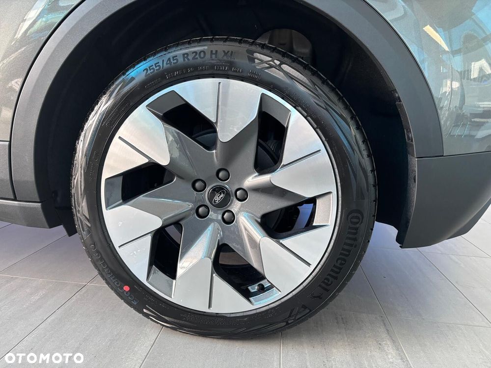 Ford Explorer - 14