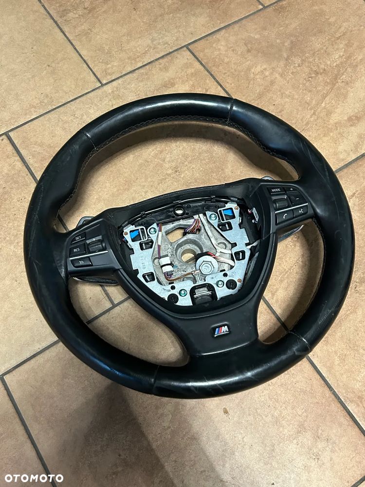 KIEROWNICA BMW F01 F02 F06 F10 F11 F12 F13 PODGRZEWANA ŁOPATKI M-PAKIET - 1
