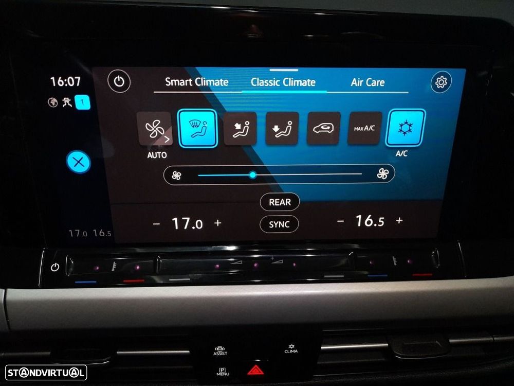VW Golf Variant 2.0 TDi Conceptline - 26