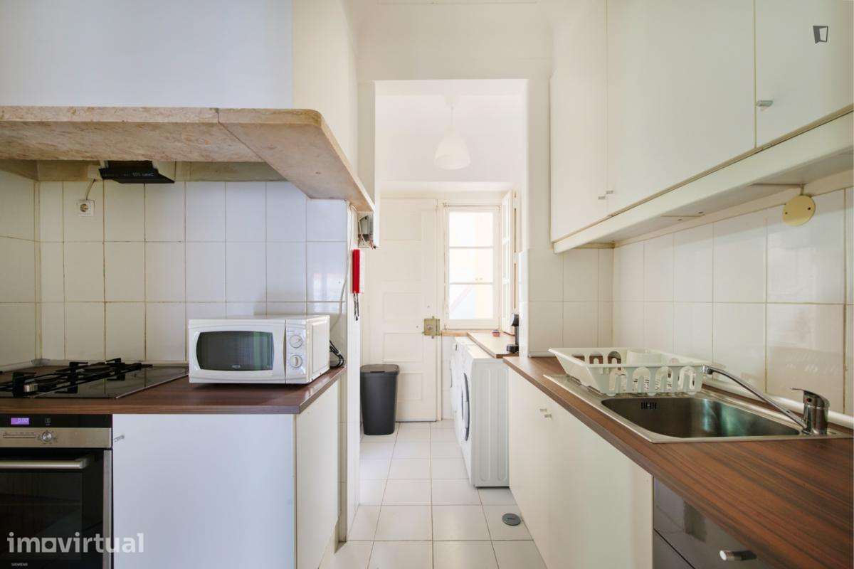 Quarto - localizado em Arroios Lisbon - Grande imagem: 4/41