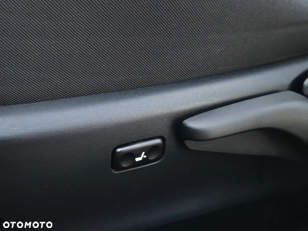Toyota Auris - 32