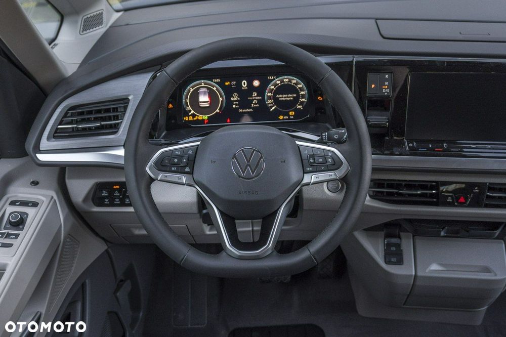 Volkswagen Multivan - 10