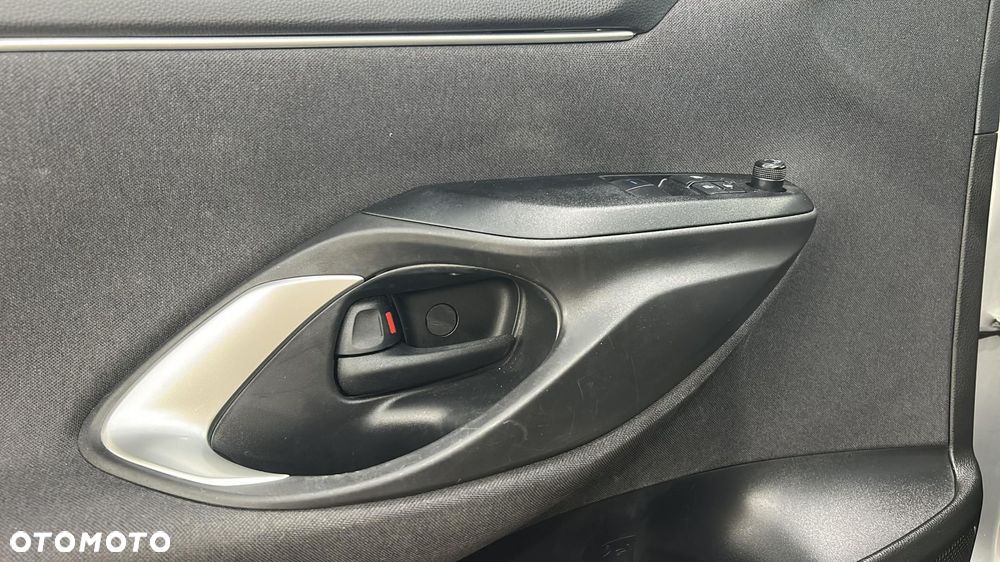 Toyota Yaris - 14