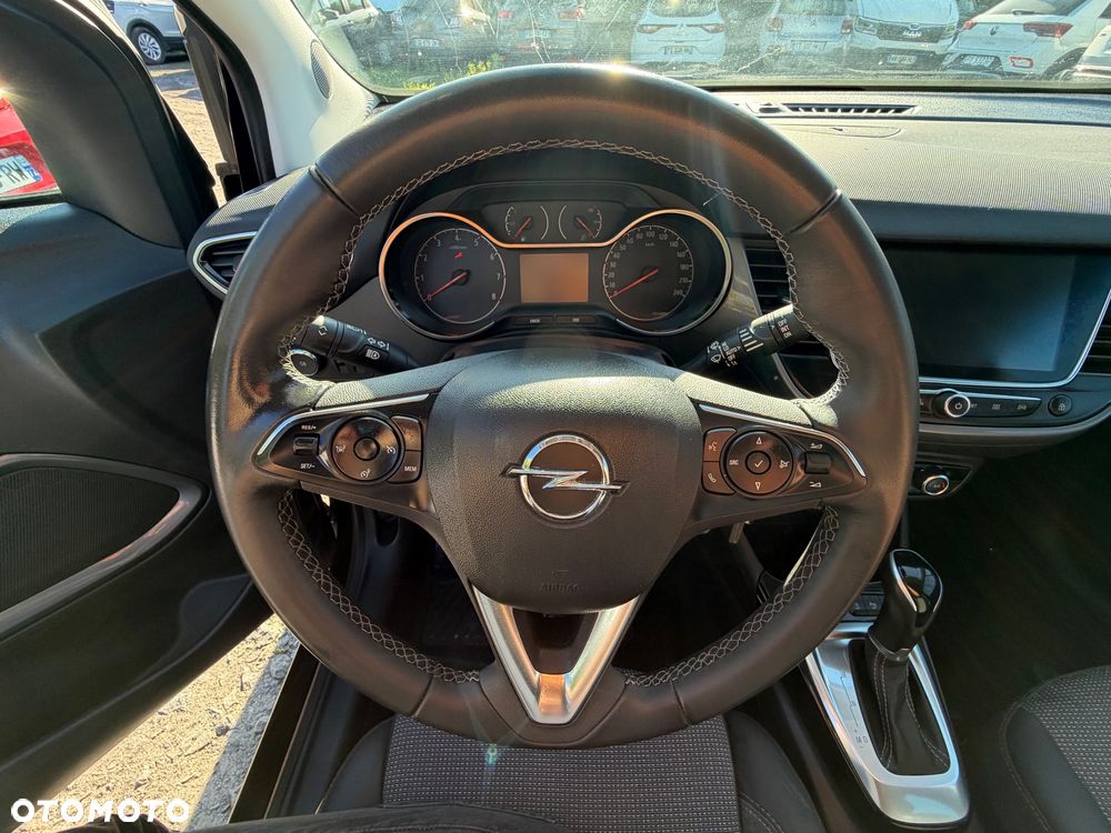 Opel Crossland X - 11