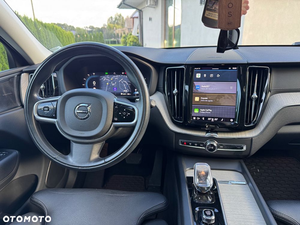 Volvo XC 60 B4 D Plus Bright - 17