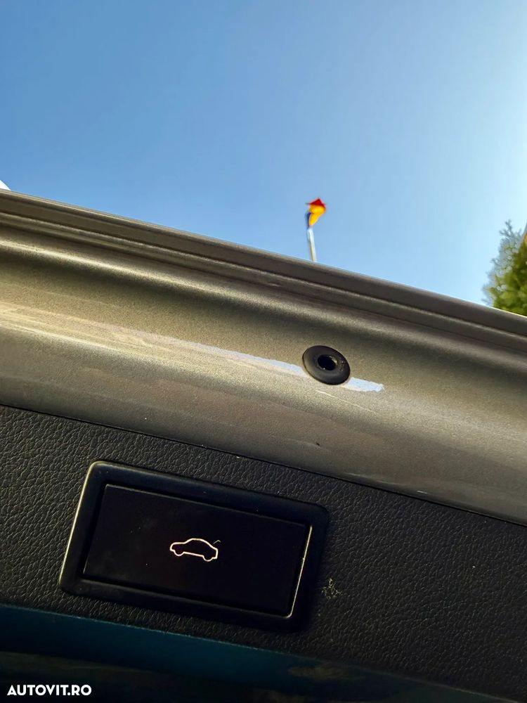 Skoda Octavia 1.6 TDI DPF DSG Ambiente - 26