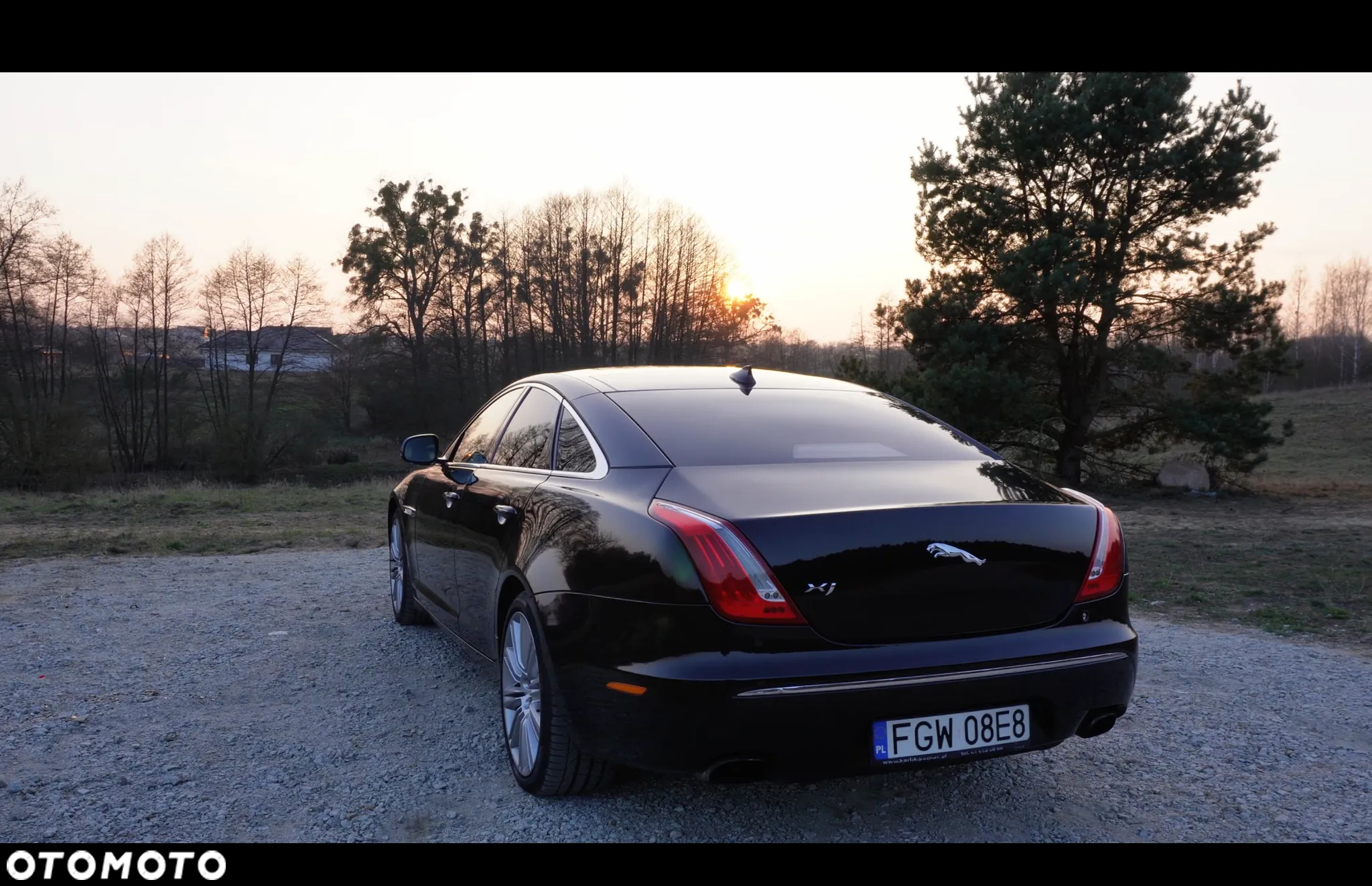 Jaguar XJ - 7