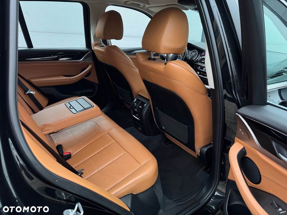 BMW X3 sDrive18d xLine sport - 24