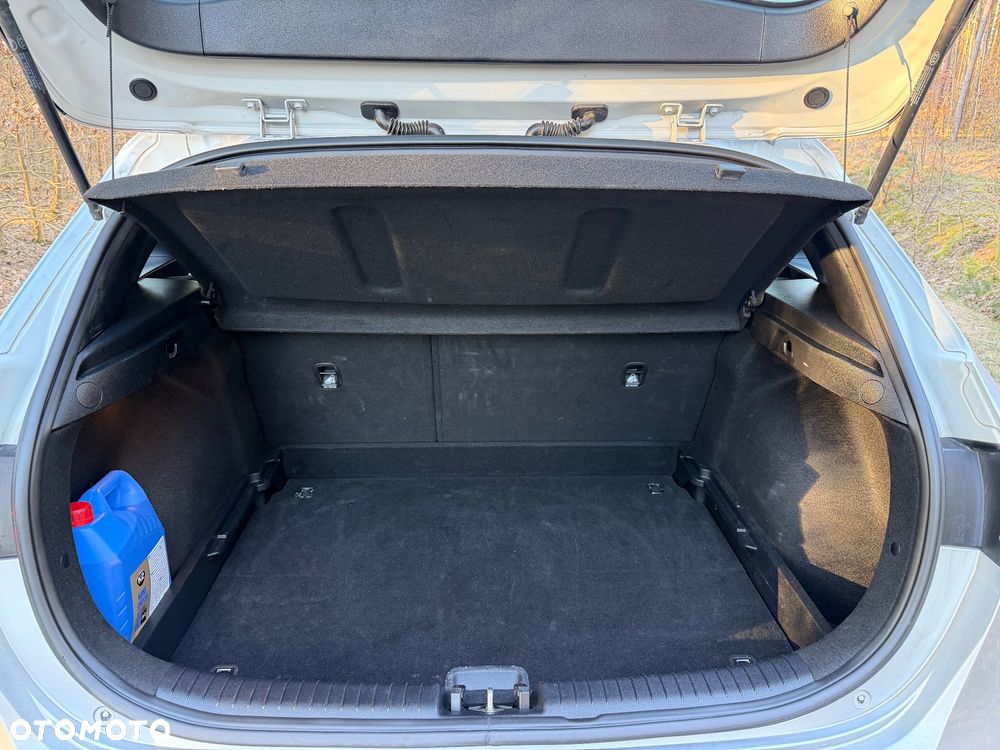 Kia Ceed 1.5 T-GDI M - 12