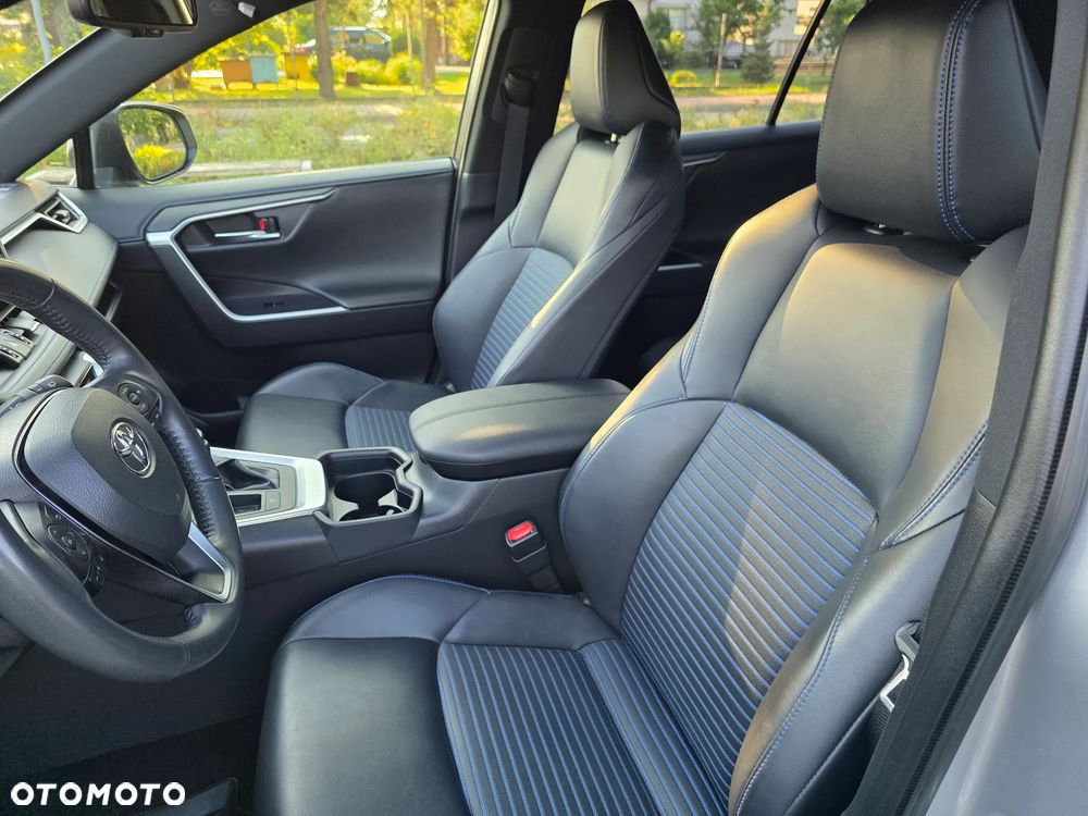Toyota RAV4 Hybrid Selection 4x2 - 14