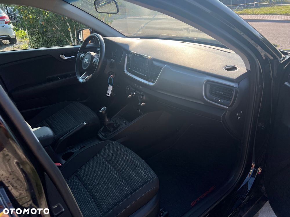 Kia Stonic 1.0 T-GDI L - 22