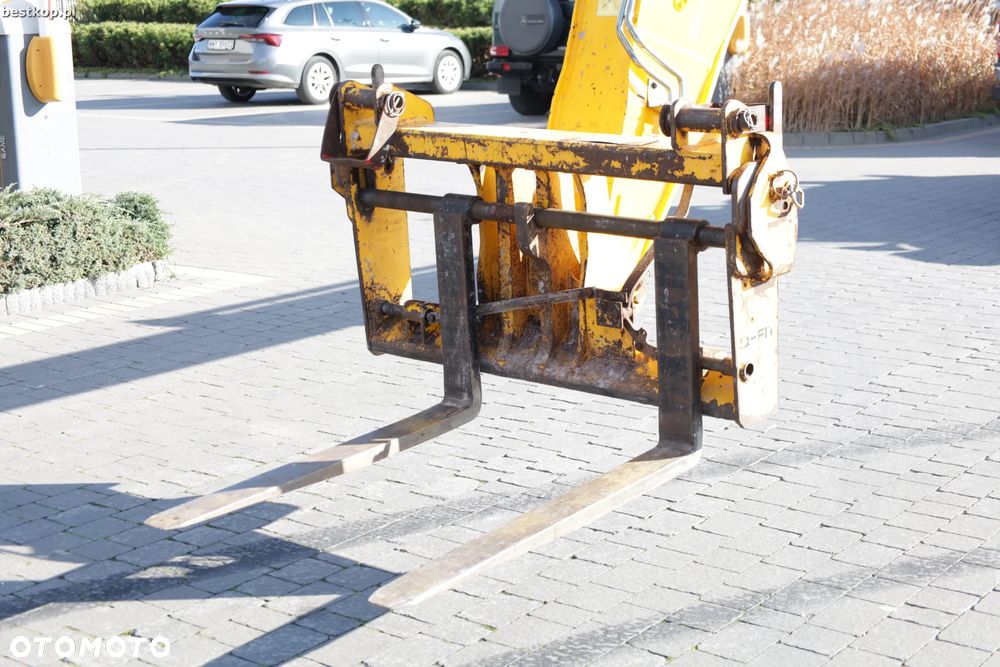 JCB 535-95 - 24