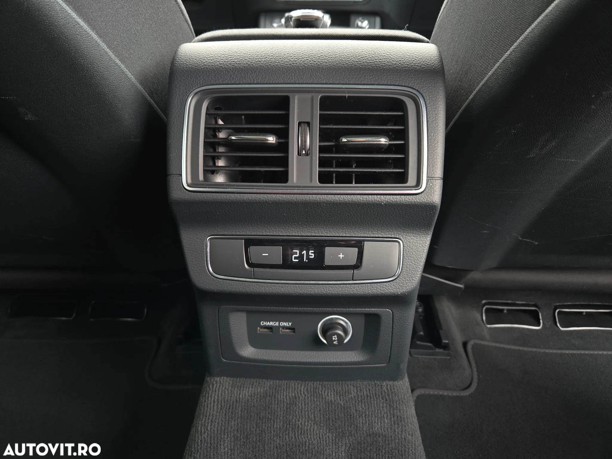 Audi Q5 40 TDI quattro S tronic sport - 28