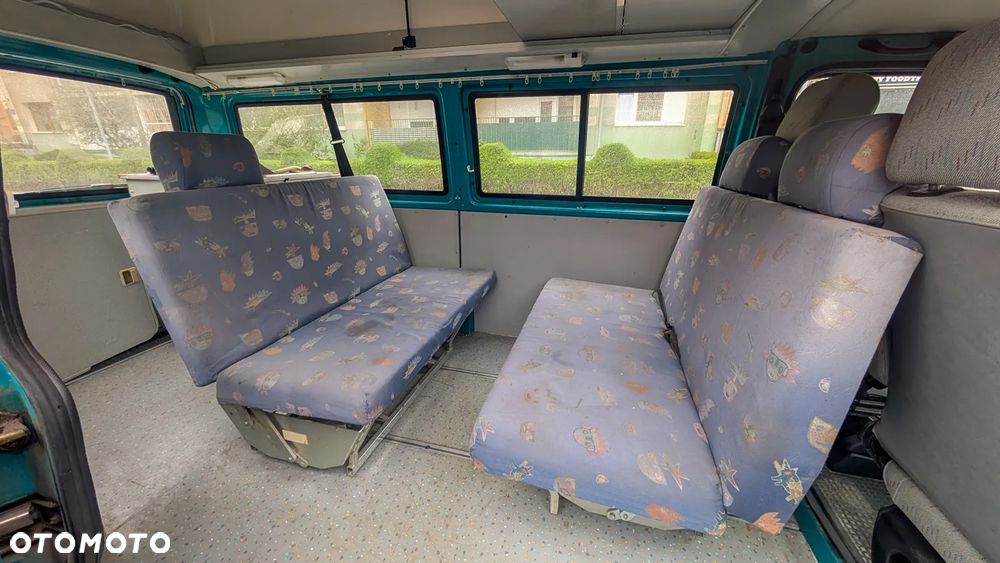 Volkswagen Multivan Standard - 15