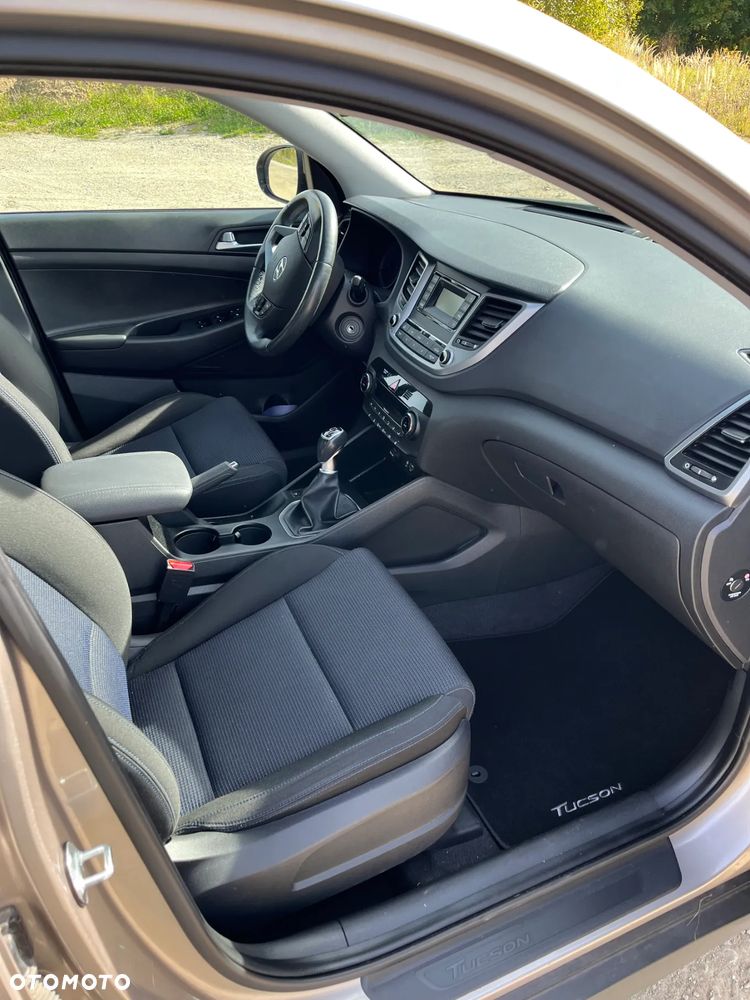 Hyundai Tucson 1.6 GDI BlueDrive Comfort 2WD - 10