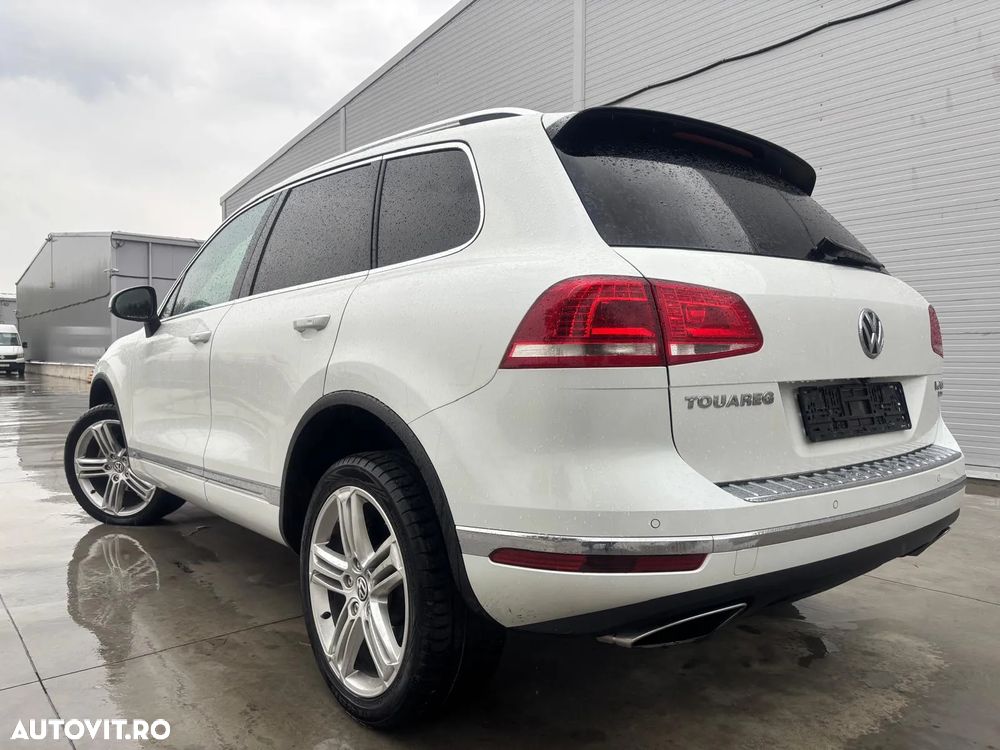 Volkswagen Touareg - 11