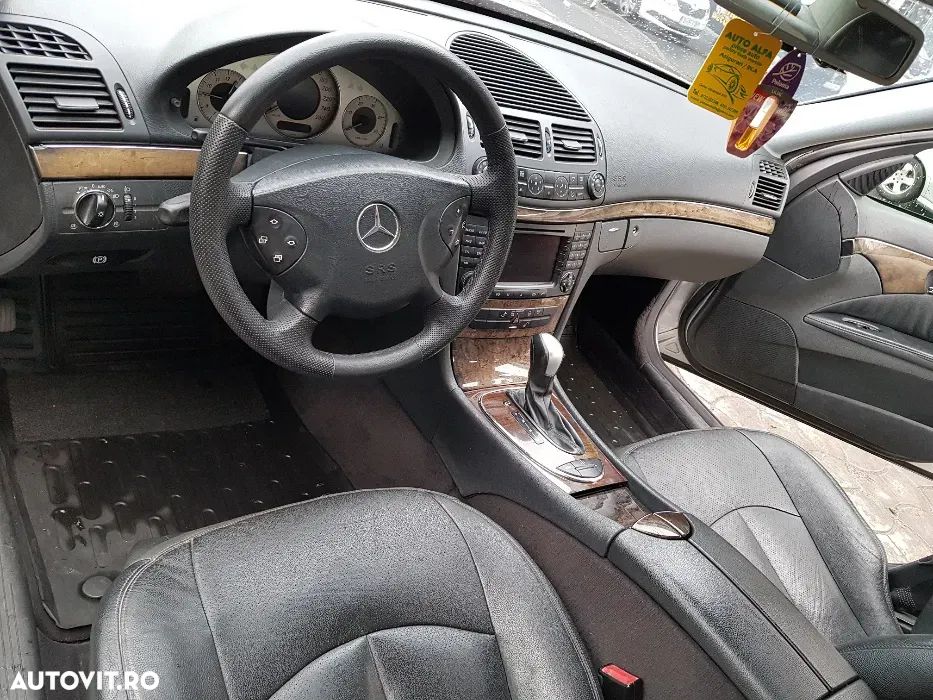Mercedes-Benz E - 5