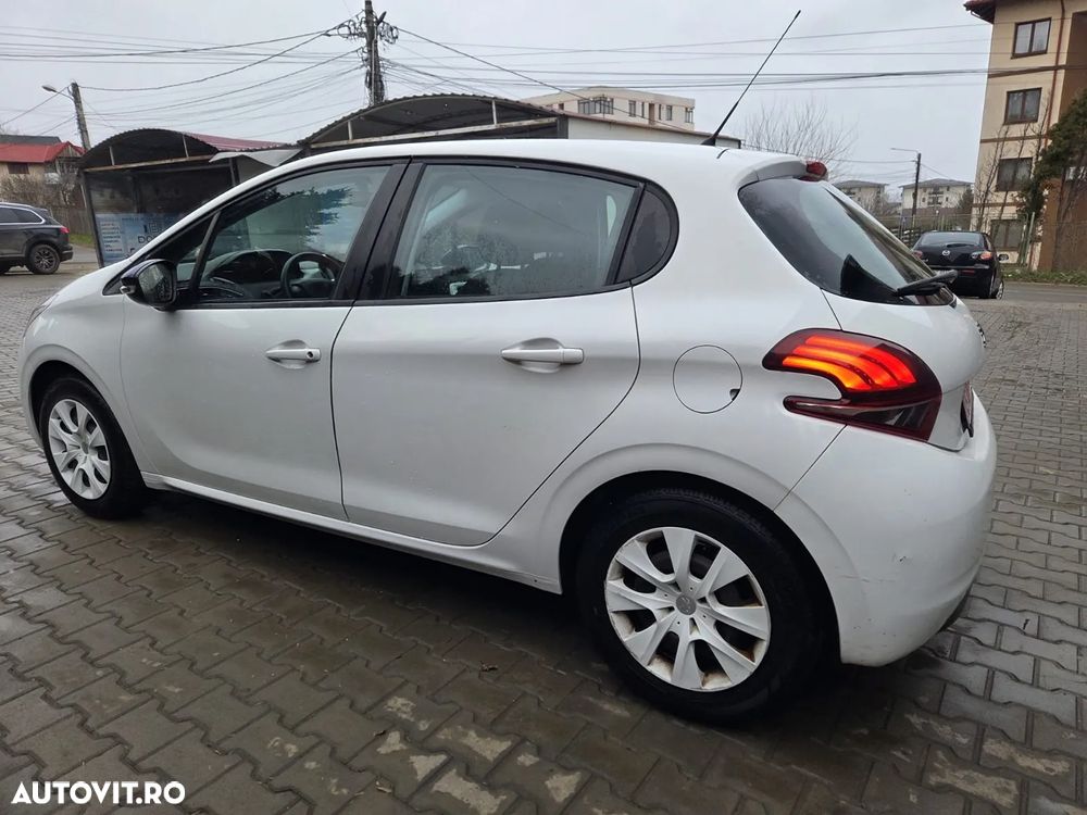 Peugeot 208 PureTech 68 Like - 3