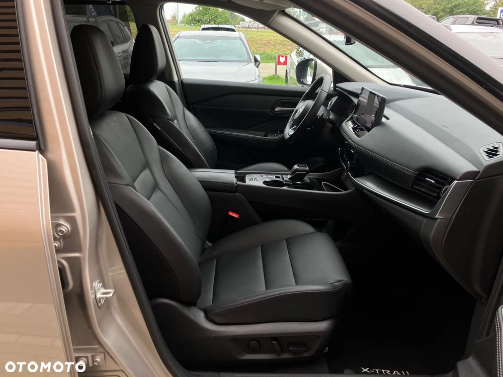 Nissan X-Trail 1.5 VC-T mHEV Tekna 2WD Xtronic - 19