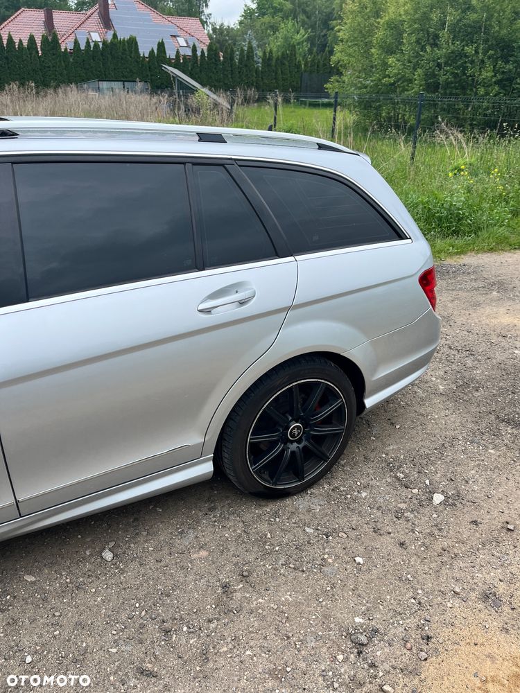 Mercedes-Benz Klasa C 220 CDI BlueEff 4-Matic Elegance - 6