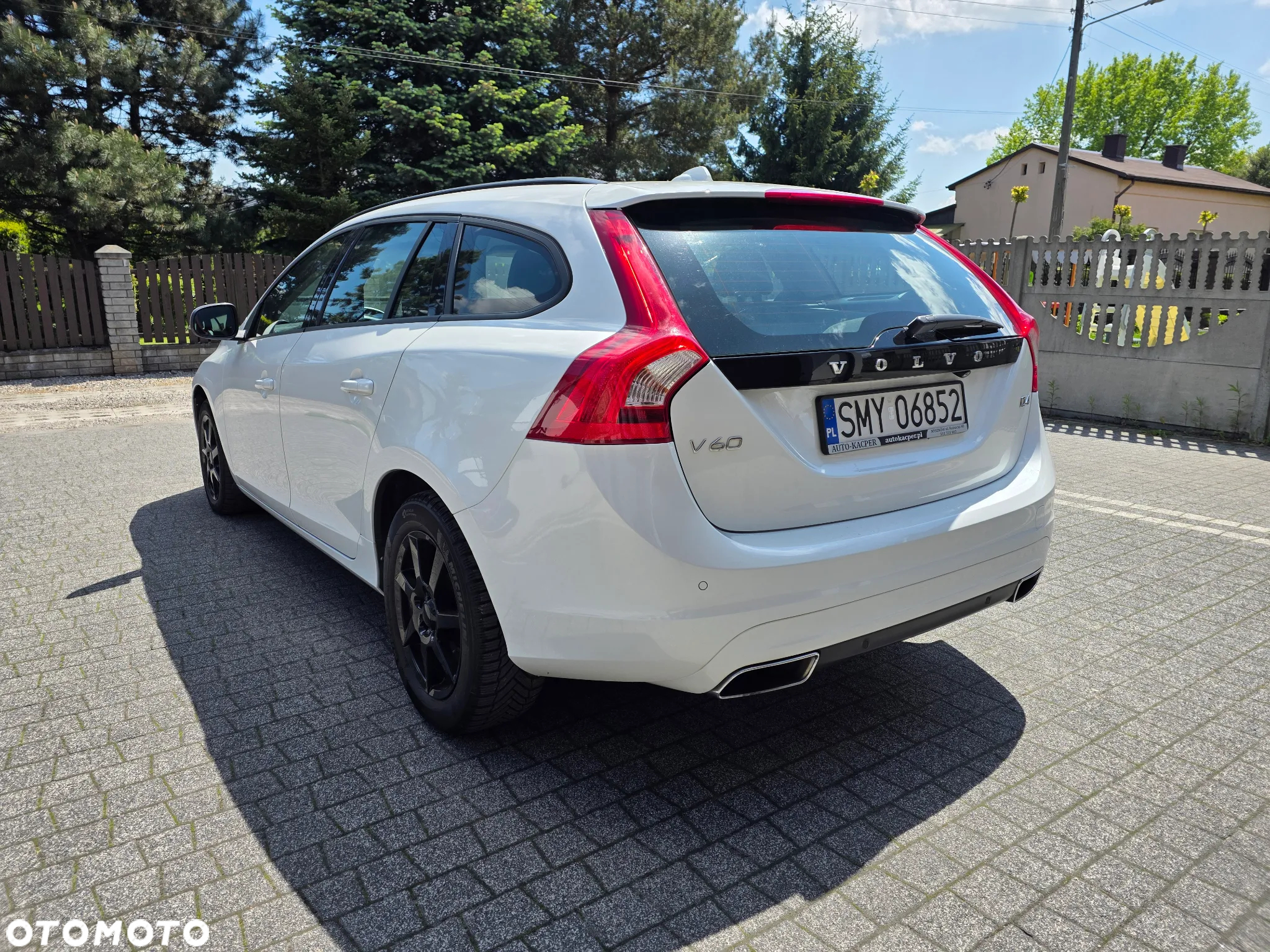 Volvo V60 D4 Linje Business - 3
