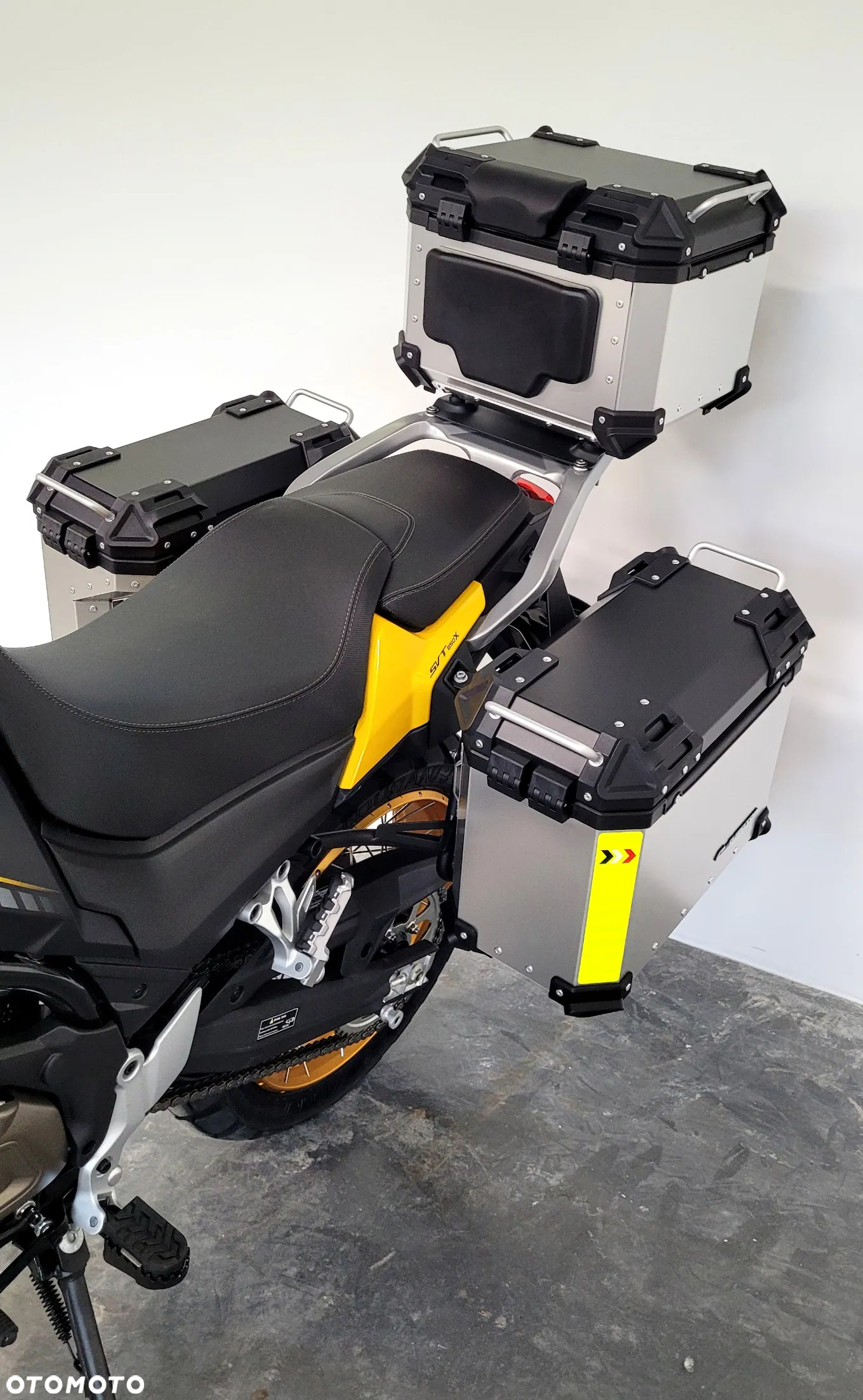 QJMOTOR SVT 650X - 19