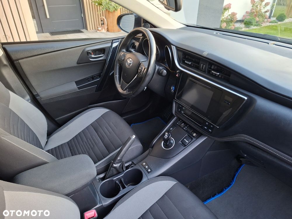 Toyota Auris - 7