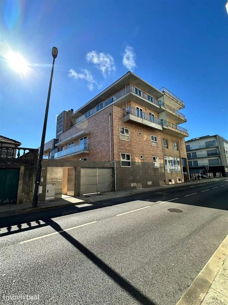 Apartamento T4 Venda em Póvoa de Varzim, Beiriz e Argivai,Póvoa de Var - Grande imagem: 2/30