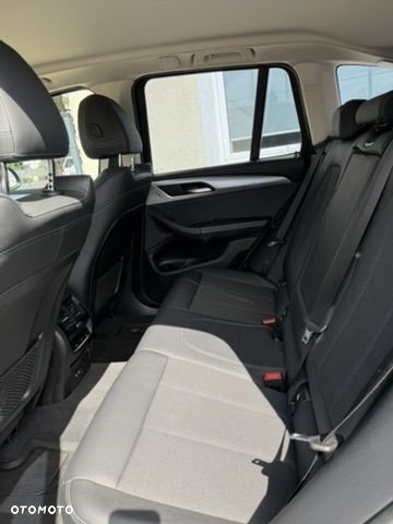 BMW X3 xDrive20i xLine - 6