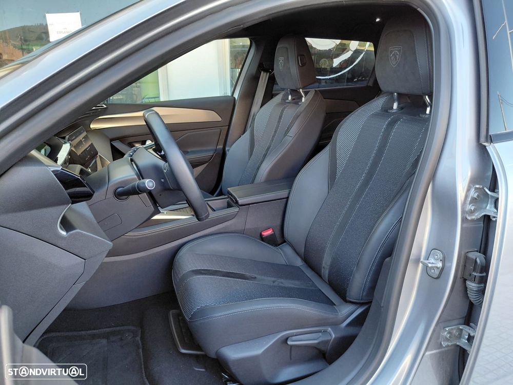 Peugeot e-308 SW 54 kWh GT - 24
