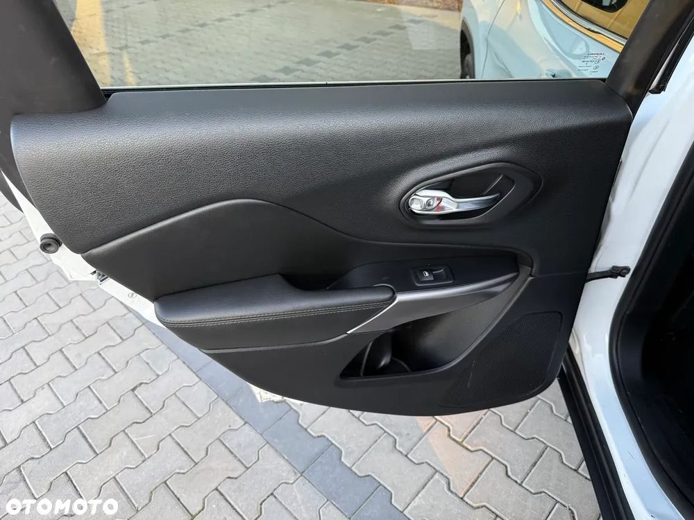 Jeep Cherokee 3.2 V6 Active Drive I Limited - 34