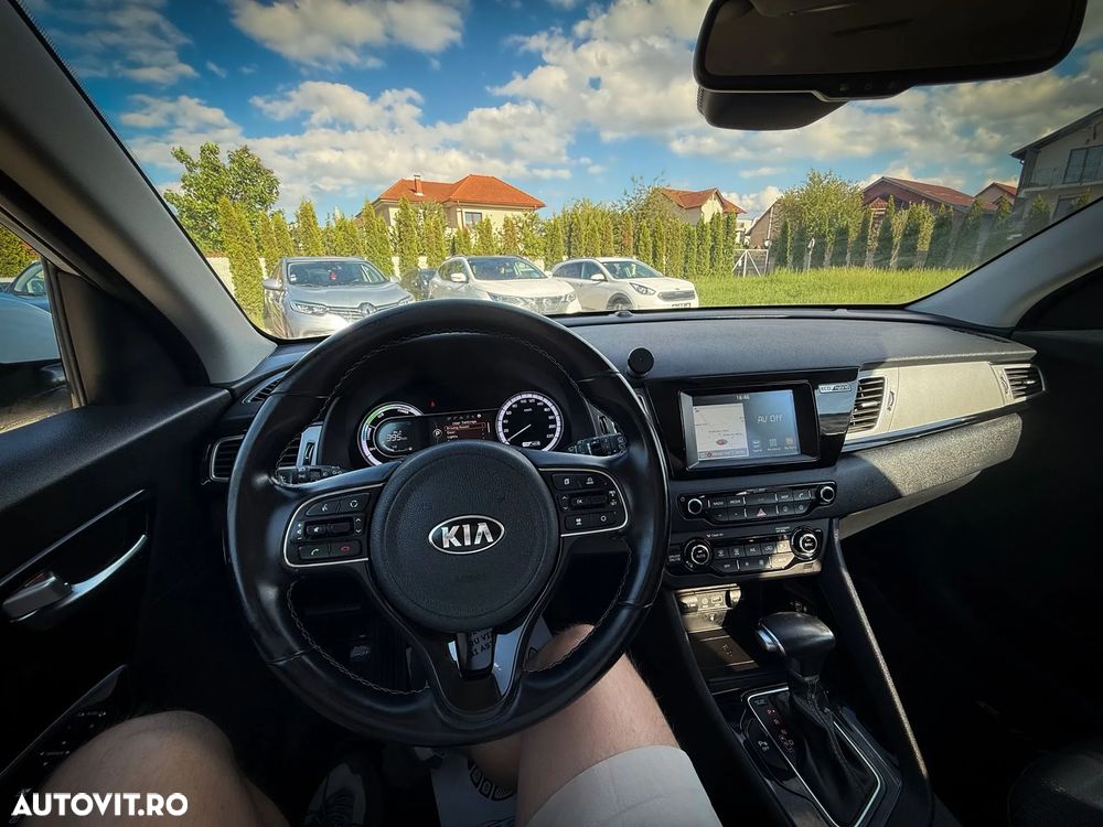 Kia Niro 1.6 GDI 2WD Aut. Edition 7 - 10