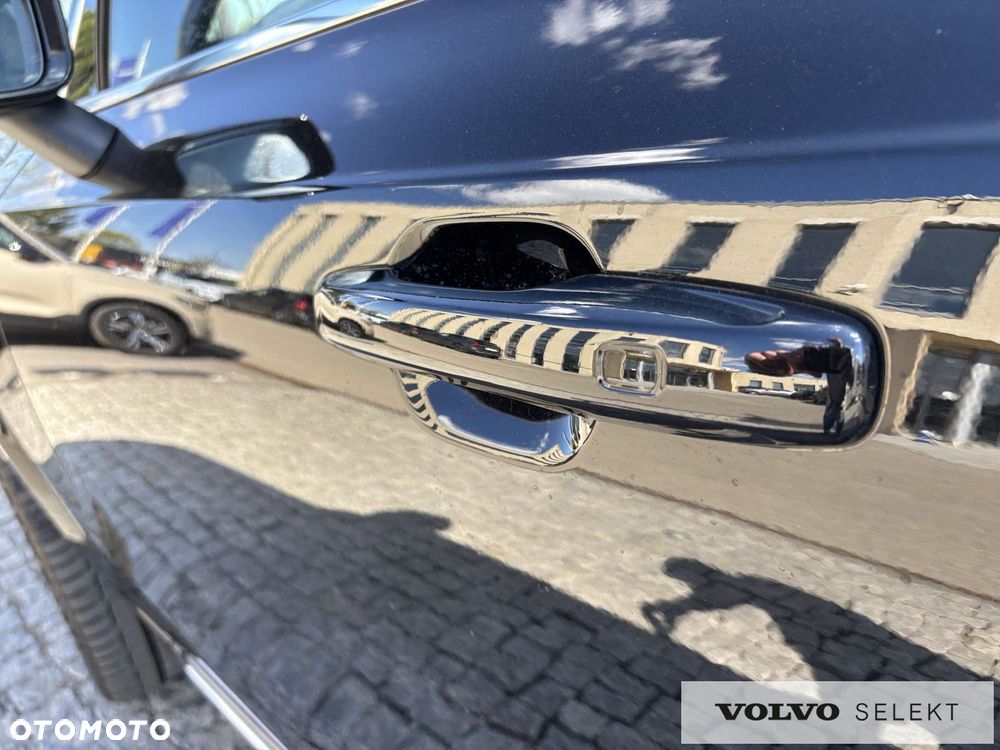 Volvo XC 90 - 23