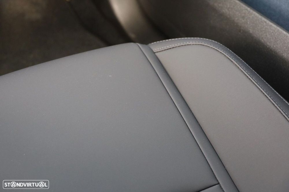 Volvo EX30 69 kWh Single Motor Extended Range Ultra - 24