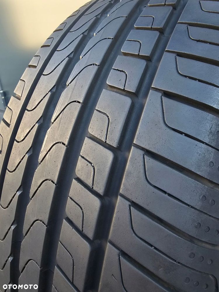 Pirelli Cinturato P7 235/40R19 96 W - 2