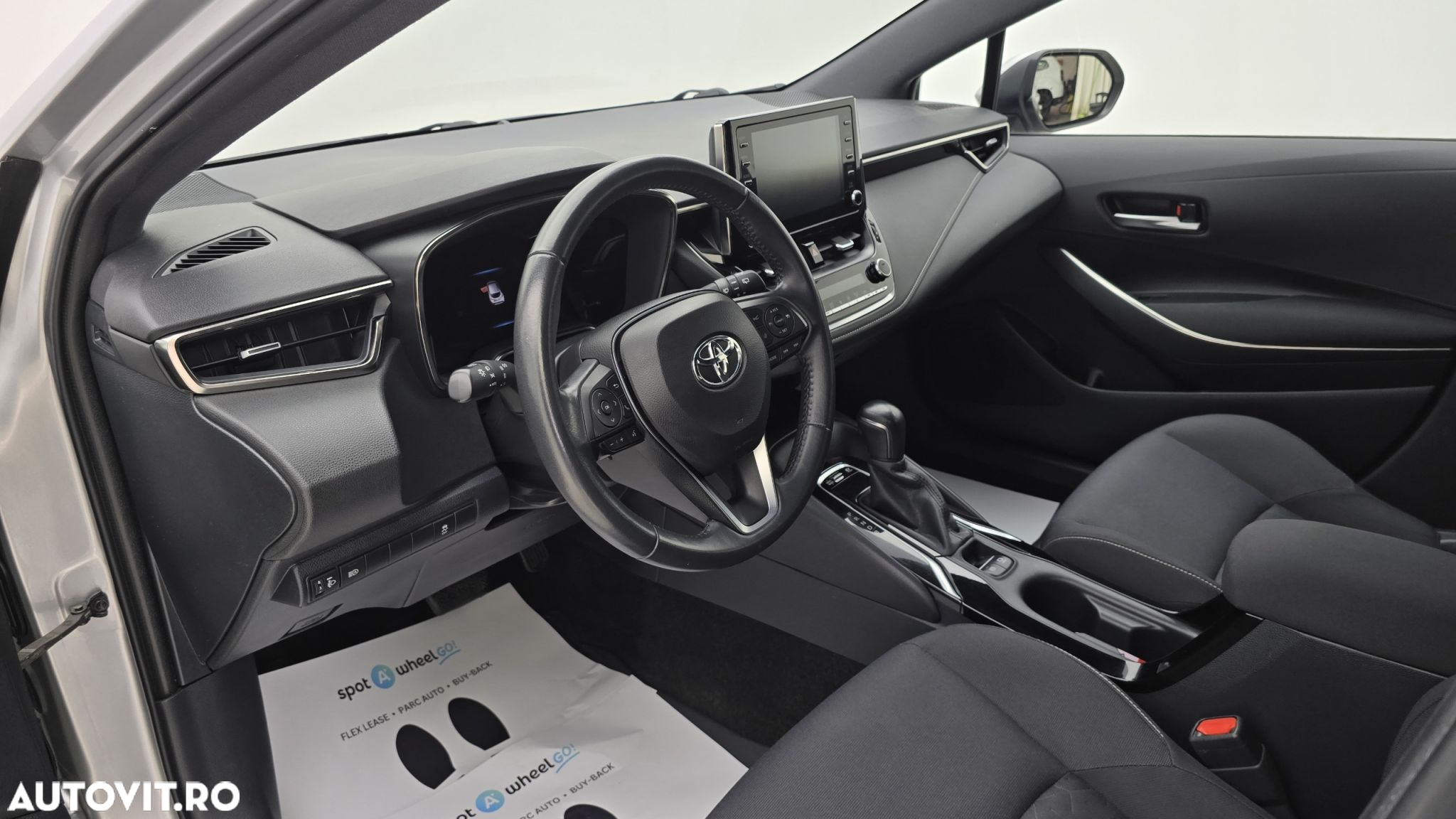 Toyota Corolla - 13