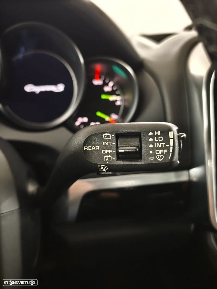 Porsche Cayenne S E-Hybrid Platinum Edition - 33