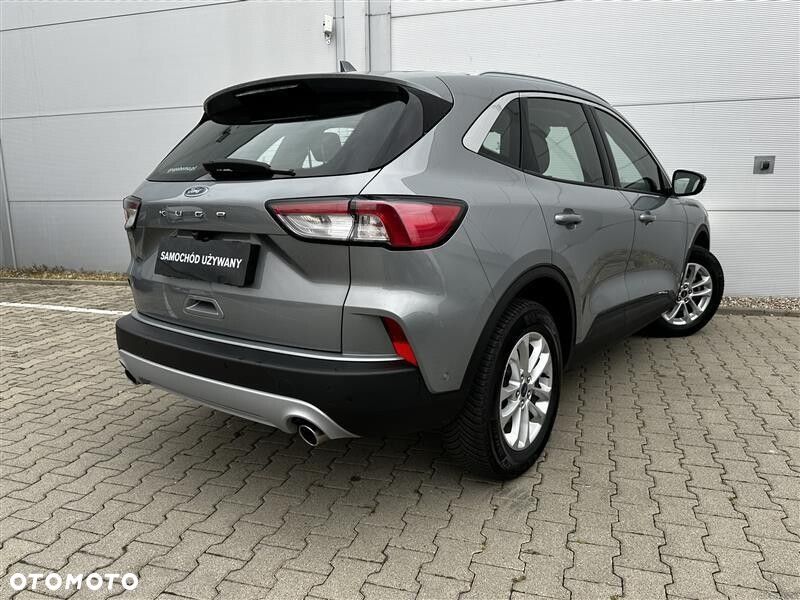 Ford Kuga - 4